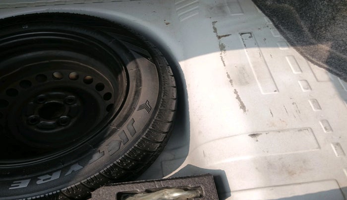 2016 Honda Amaze 1.5L I-DTEC SX, Diesel, Manual, 1,25,798 km, tyre