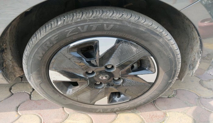 2025 Tata Tiago XZ iCNG, Petrol, Manual, 7,036 km, tyre