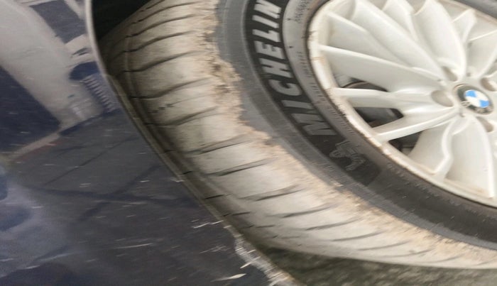 2016 BMW 3 Series 320d Luxury Line, Diesel, Automatic, 1,41,493 km, tyre