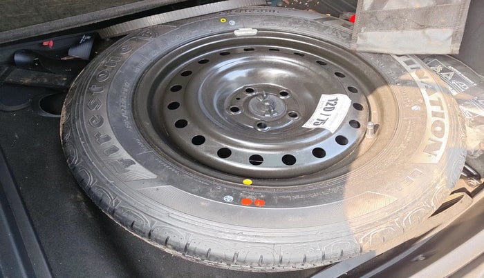 2019 Jeep Compass LIMITED PLUS PETROL AT, Petrol, Automatic, 1,17,895 km, tyre