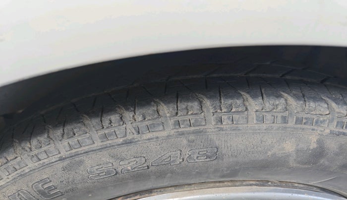 2014 Hyundai Grand i10 SPORTZ 1.1 CRDI, Diesel, Manual, 82,096 km, tyre