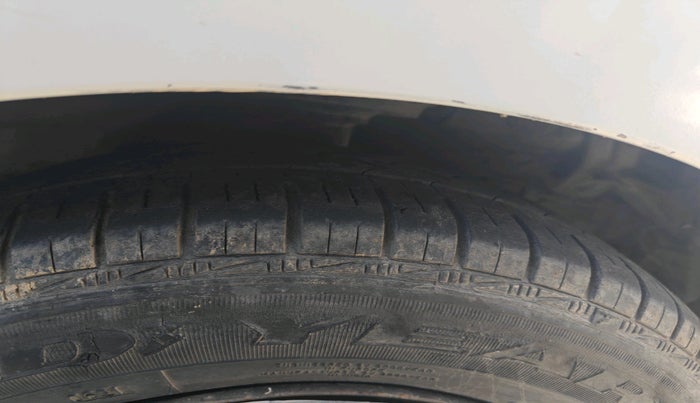 2014 Hyundai Grand i10 SPORTZ 1.1 CRDI, Diesel, Manual, 82,096 km, tyre