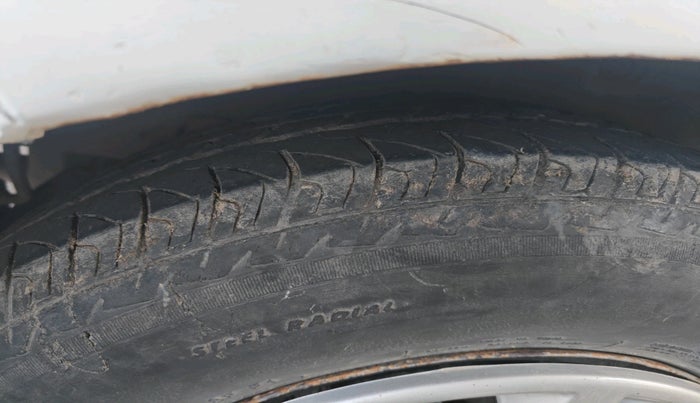 2014 Hyundai Grand i10 SPORTZ 1.1 CRDI, Diesel, Manual, 82,096 km, tyre