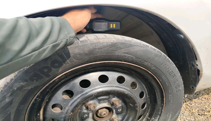 2012 Maruti Wagon R 1.0 VXI, Petrol, Manual, 1,25,703 km, tyre