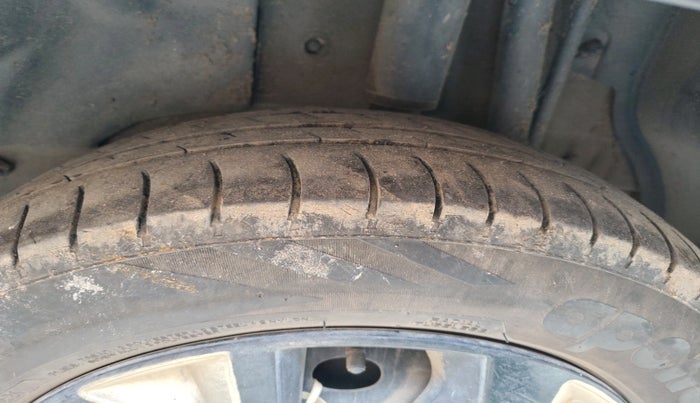 2016 Tata Bolt XM QUADRAJET, Diesel, Manual, 96,030 km, tyre