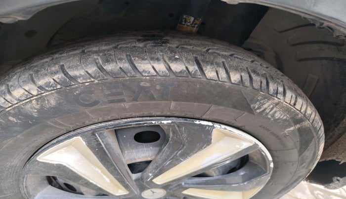 2016 Tata Bolt XM QUADRAJET, Diesel, Manual, 96,030 km, tyre