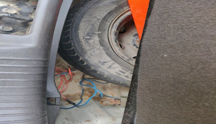 2012 Hyundai Santro Xing GLS, Petrol, Manual, 86,187 km, tyre