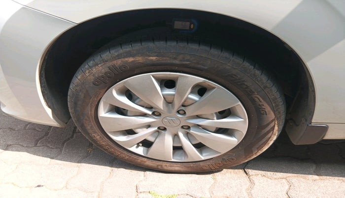 2023 Maruti Baleno SIGMA PETROL 1.2, Petrol, Manual, 17,599 km, tyre