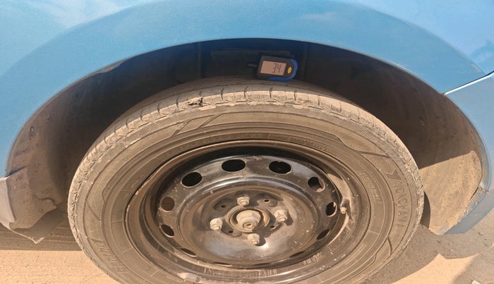 2016 Tata Tiago XT PETROL, Petrol, Manual, 77,339 km, tyre