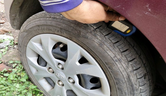 2016 Hyundai Grand i10 SPORTZ 1.2 KAPPA VTVT, Petrol, Manual, 40,984 km, tyre