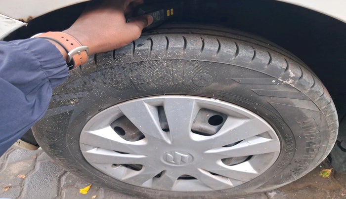 2014 Maruti Swift Dzire VDI, Diesel, Manual, 1,63,394 km, tyre