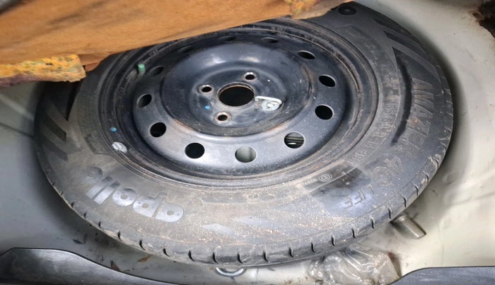 2014 Maruti Swift Dzire VDI, Diesel, Manual, 1,63,394 km, tyre