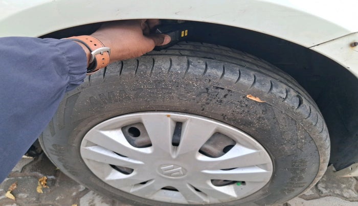 2014 Maruti Swift Dzire VDI, Diesel, Manual, 1,63,394 km, tyre