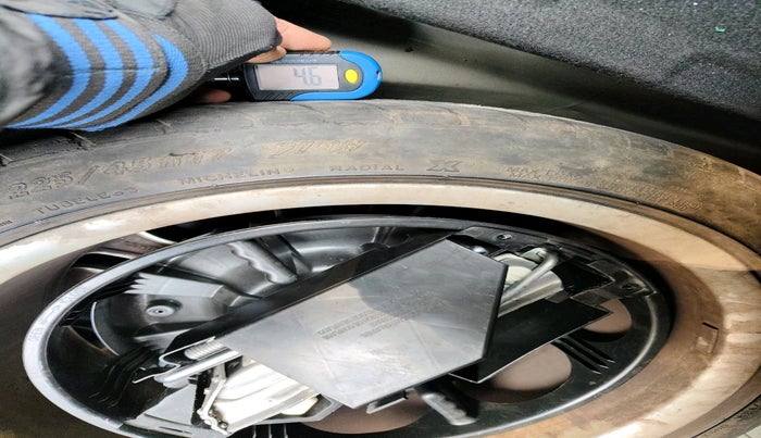 2014 Mercedes Benz C Class 200 CGI AVANTGARDE, Petrol, Automatic, 64,397 km, tyre