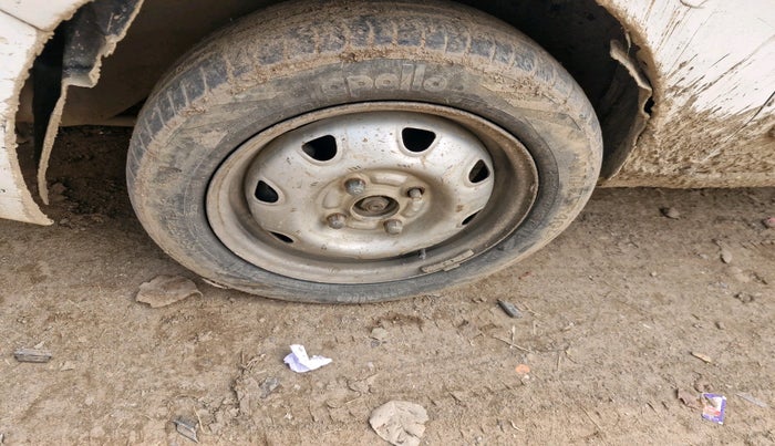 2014 Maruti Alto K10 LXI, Petrol, Manual, 64,435 km, tyre