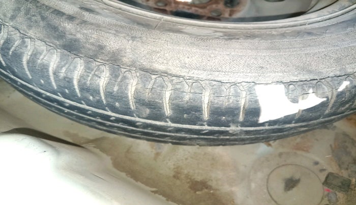 2012 Hyundai Santro Xing GLS, Petrol, Manual, 97,798 km, tyre