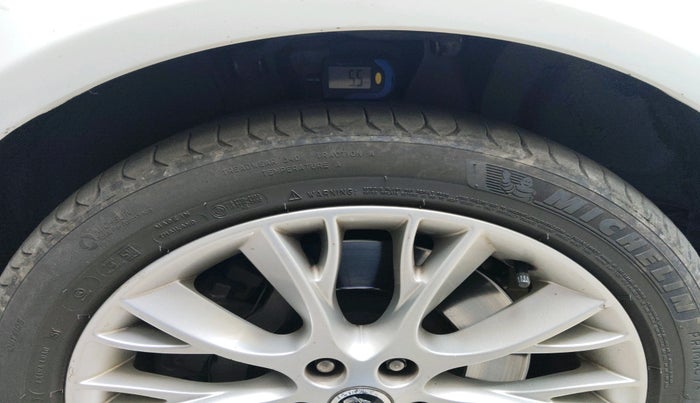 2012 Jaguar XF 3.0 DIESEL, Diesel, Automatic, 52,784 km, tyre