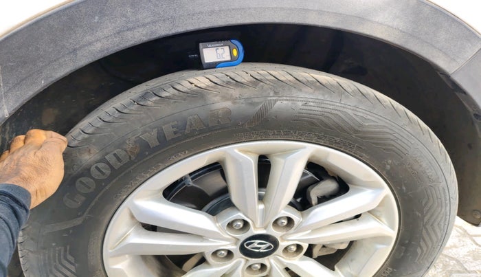 2018 Hyundai Creta SX PLUS 1.6 DIESEL, Diesel, Manual, 1,26,737 km, tyre