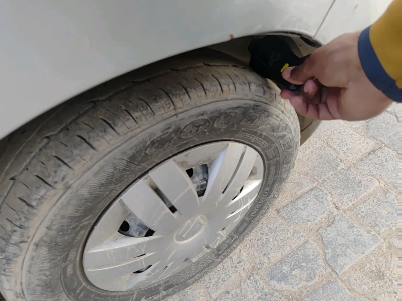 2019 Maruti Alto 800 LXI, Petrol, Manual, 84,499 km, tyre