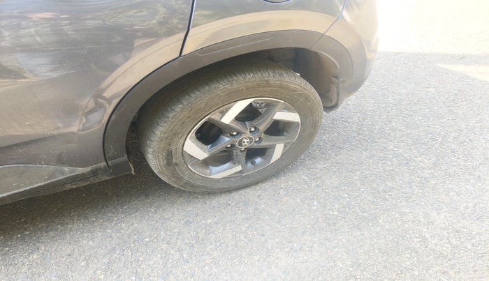 2019 Hyundai VENUE SX 1.0 TURBO, Petrol, Manual, 71,275 km, tyre