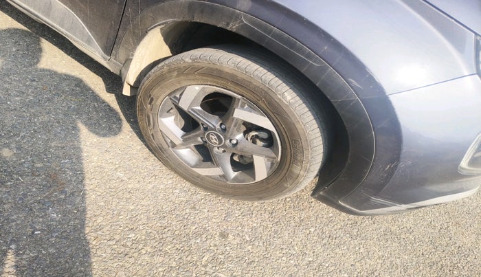 2019 Hyundai VENUE SX 1.0 TURBO, Petrol, Manual, 71,275 km, tyre