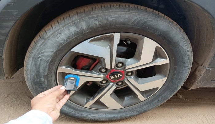 2021 KIA SONET GTX PLUS 1.5, Diesel, Manual, 1,41,480 km, tyre