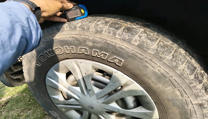 2012 Mahindra Scorpio EX M2DI, Diesel, Manual, 1,00,260 km, tyre