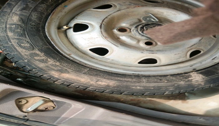 2011 Maruti Zen Estilo LXI, Petrol, Manual, 1,33,671 km, tyre