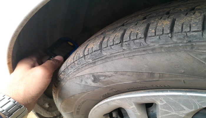 2022 Hyundai AURA S 1.2 CNG, Petrol, Manual, 1,12,919 km, tyre