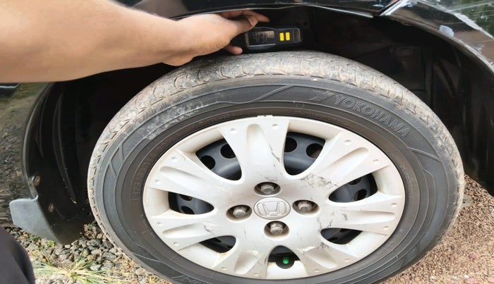 2015 Honda Brio S MT, Petrol, Manual, 50,135 km, tyre