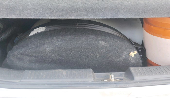 2022 Maruti Baleno  ZETA CNG 1.2L, Petrol, Manual, 83,086 km, tyre