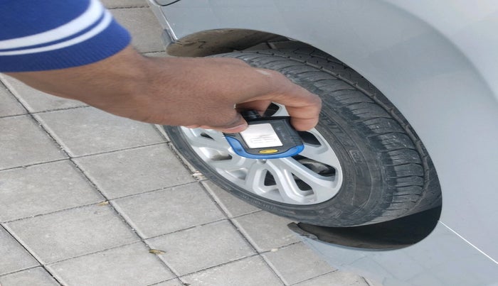 2022 Maruti Baleno  ZETA CNG 1.2L, Petrol, Manual, 83,086 km, tyre