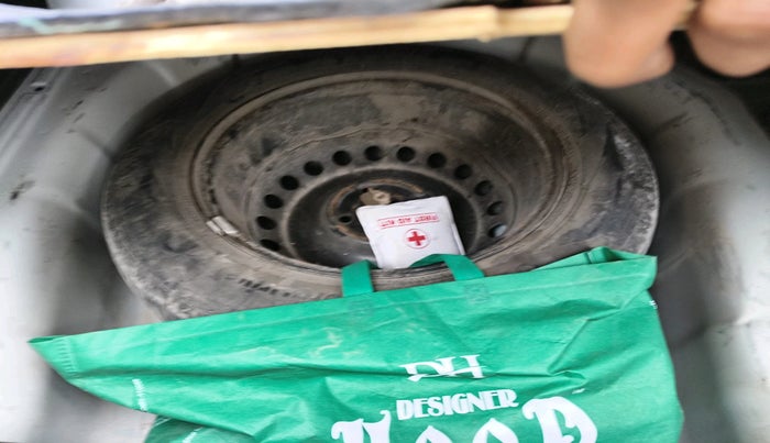 2017 Hyundai Verna 1.6 CRDI SX + AT, Diesel, Automatic, 70,260 km, tyre