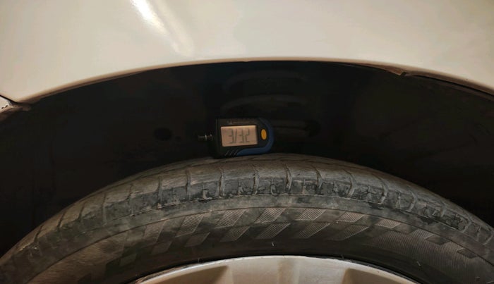 2013 Maruti Wagon R 1.0 VXI, Petrol, Manual, 69,178 km, tyre