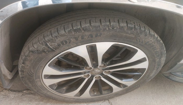 2021 MG HECTOR PLUS SHARP 1.5 PETROL TURBO CVT 6-STR, Petrol, Automatic, 66,752 km, tyre