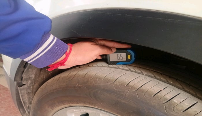 2016 Maruti S Cross ZETA 1.3, Diesel, Manual, 63,986 km, tyre