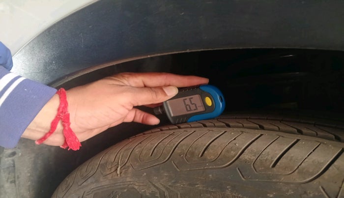 2016 Maruti S Cross ZETA 1.3, Diesel, Manual, 63,986 km, tyre