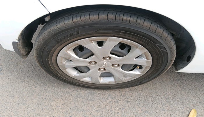 2016 Hyundai Grand i10 SPORTZ 1.1 CRDI, Diesel, Manual, 82,661 km, tyre