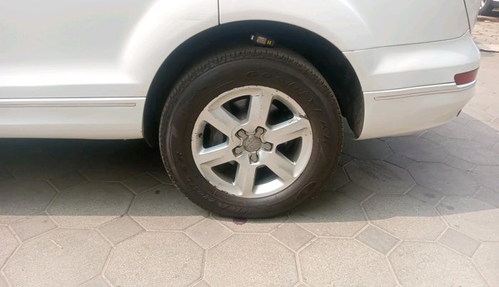 2013 Audi Q7 3.0 TDI QUATTRO, Diesel, Automatic, 90,247 km, tyre