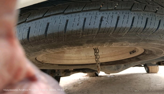 2012 Toyota Fortuner 3.0 4X2 MT, Diesel, Manual, 2,52,036 km, tyre