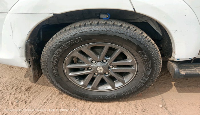 2012 Toyota Fortuner 3.0 4X2 MT, Diesel, Manual, 2,52,036 km, tyre