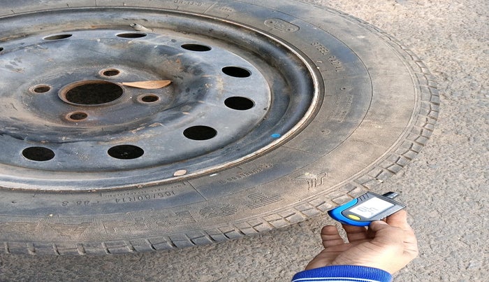 2013 Maruti Swift Dzire VXI, Petrol, Manual, 37,502 km, tyre