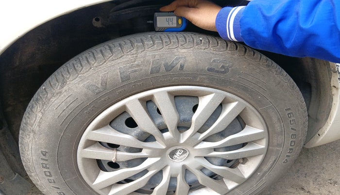 2013 Maruti Swift Dzire VXI, Petrol, Manual, 37,502 km, tyre