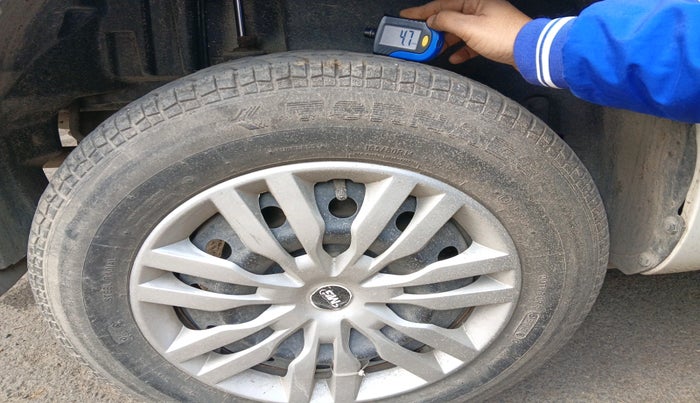 2013 Maruti Swift Dzire VXI, Petrol, Manual, 37,502 km, tyre