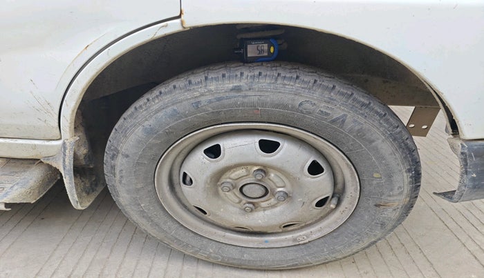 2012 Maruti Eeco 7 STR, Petrol, Manual, 1,10,720 km, tyre