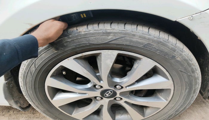 2014 Hyundai Verna FLUIDIC 1.6 CRDI SX, Diesel, Manual, 1,42,899 km, tyre