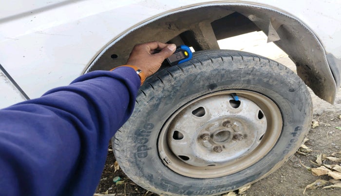 2018 Maruti Eeco 5 STR WITH A/C+HTR CNG, Petrol, Manual, 1,30,915 km, tyre