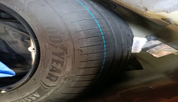 2023 Tata NEXON CREATIVE+ DCA 1.2 PETROL, Petrol, Automatic, 19,043 km, tyre