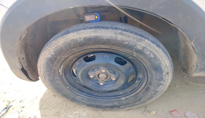 2022 Renault TRIBER RXT, Petrol, Manual, 89,239 km, tyre