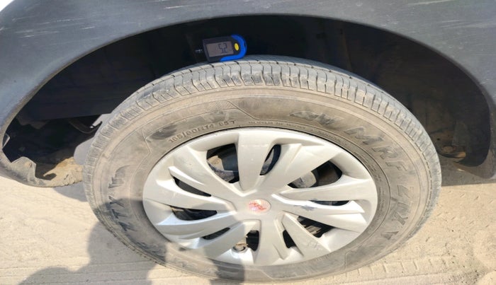 2022 Renault TRIBER RXT, Petrol, Manual, 89,239 km, tyre